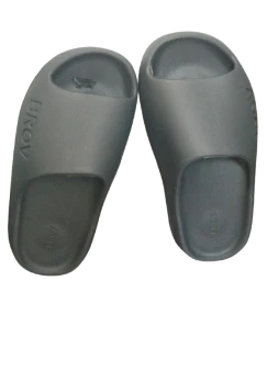 Chancletas Brov negras. Nro 30/31's foto | PDL Lavanda JY |  BizneCubano